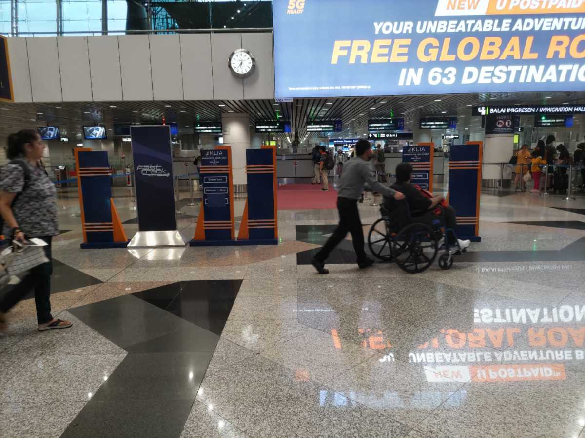 JGC修行5日目-KUL-NRT_35