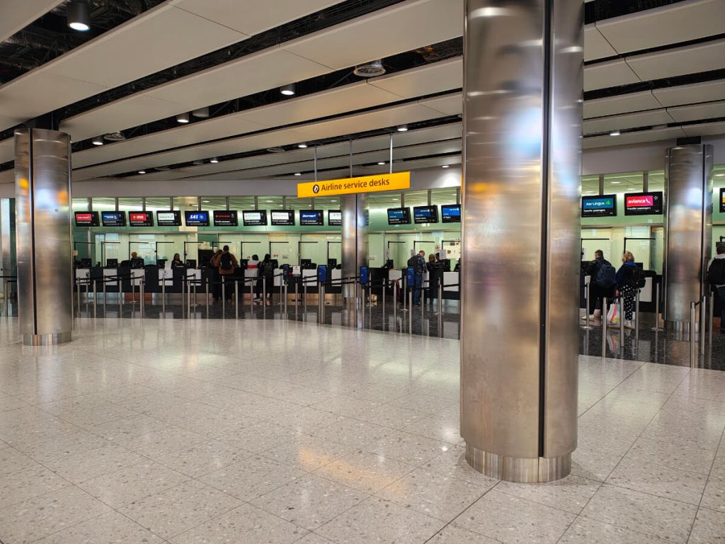 ユーロボーナスミリオネアへの旅_LHR-CPH-AMS