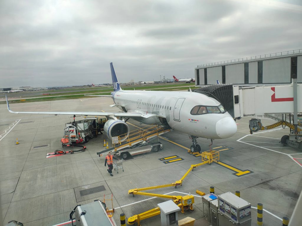 ユーロボーナスミリオネアへの旅_LHR-CPH-AMS